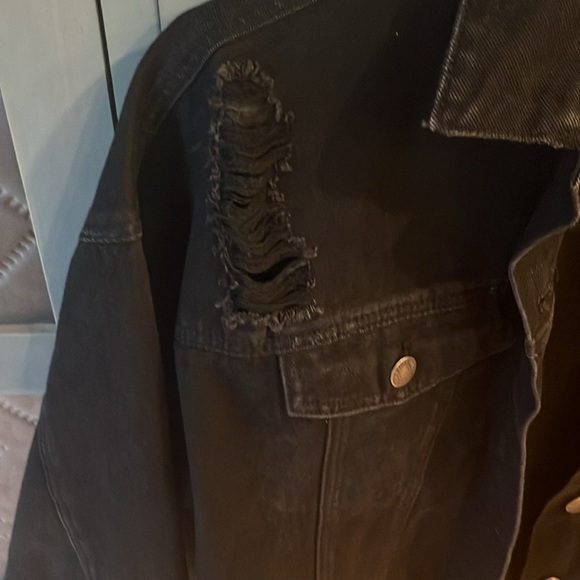 Forever 21 medium black jean jacket - Picture 2 of 6